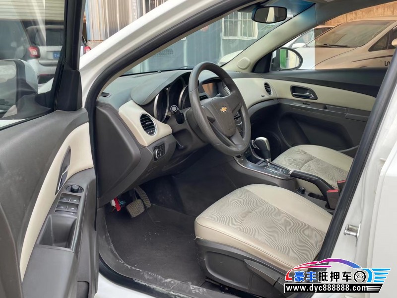 15年雪佛兰科鲁兹轿车抵押车出售