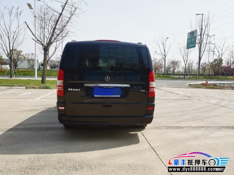 13年奔驰唯雅诺SUV抵押车出售