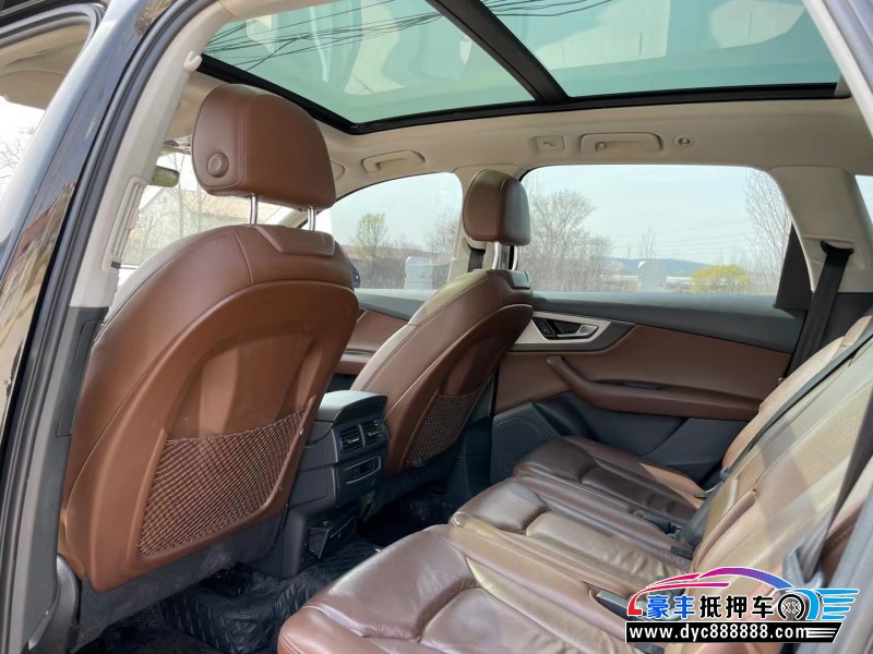 16年奥迪Q7轿车抵押车出售