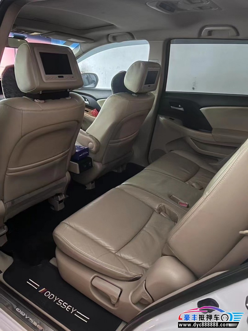 10年本田奥德赛轿车抵押车出售