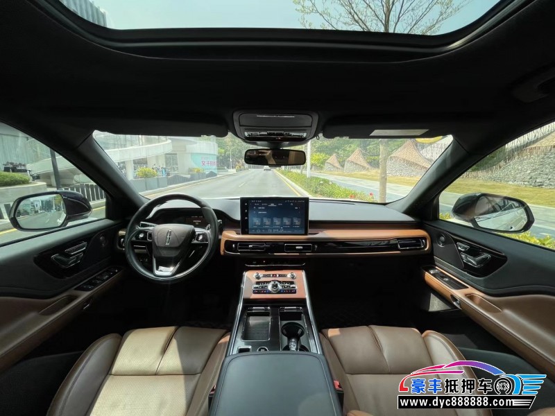 21年林肯飞行家轿车抵押车出售