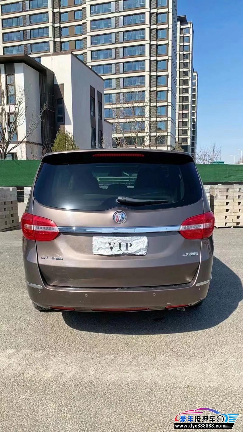 17年别克GL8轿车抵押车出售