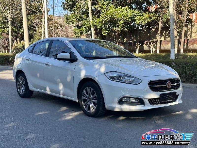 15年菲亚特菲翔轿车抵押车出售