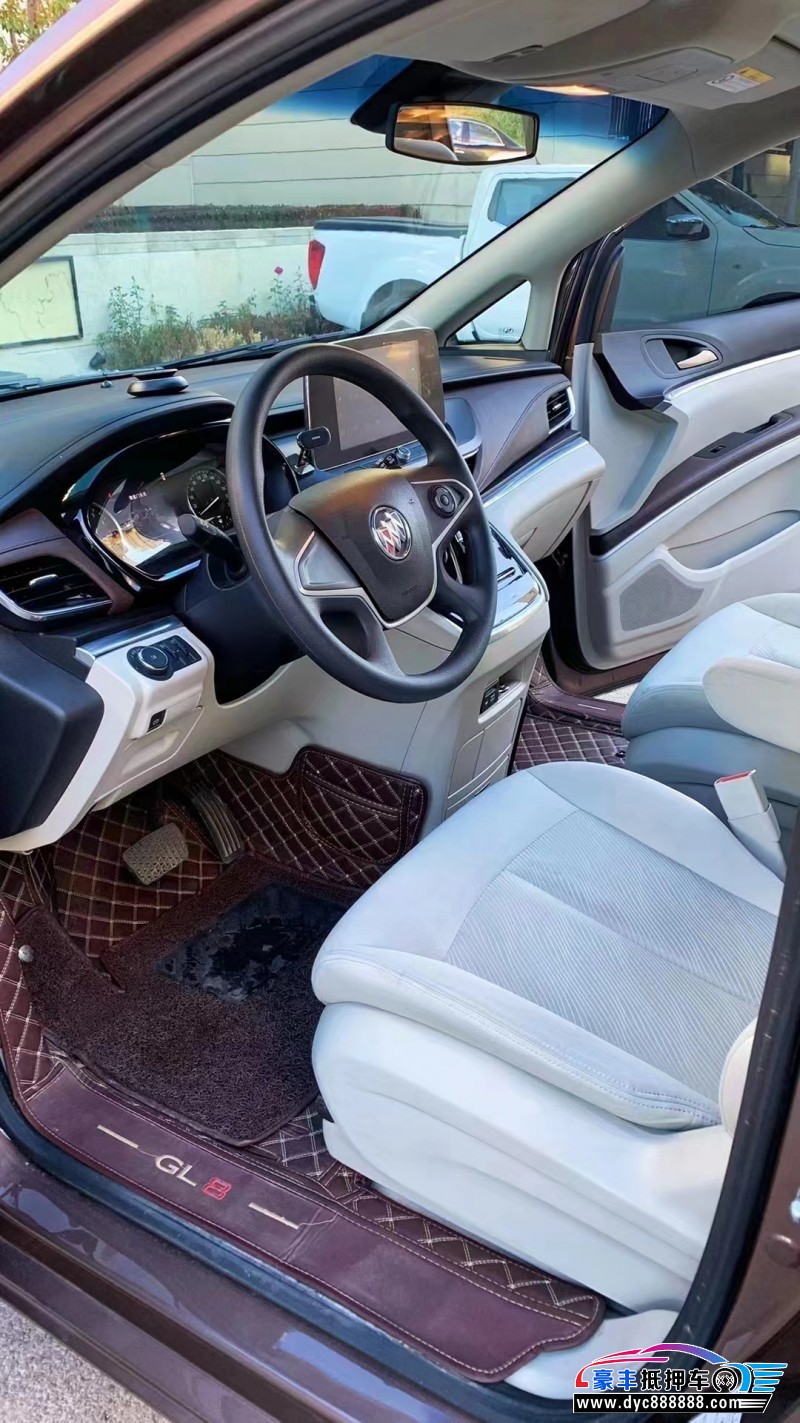 22年别克GL8轿车抵押车出售