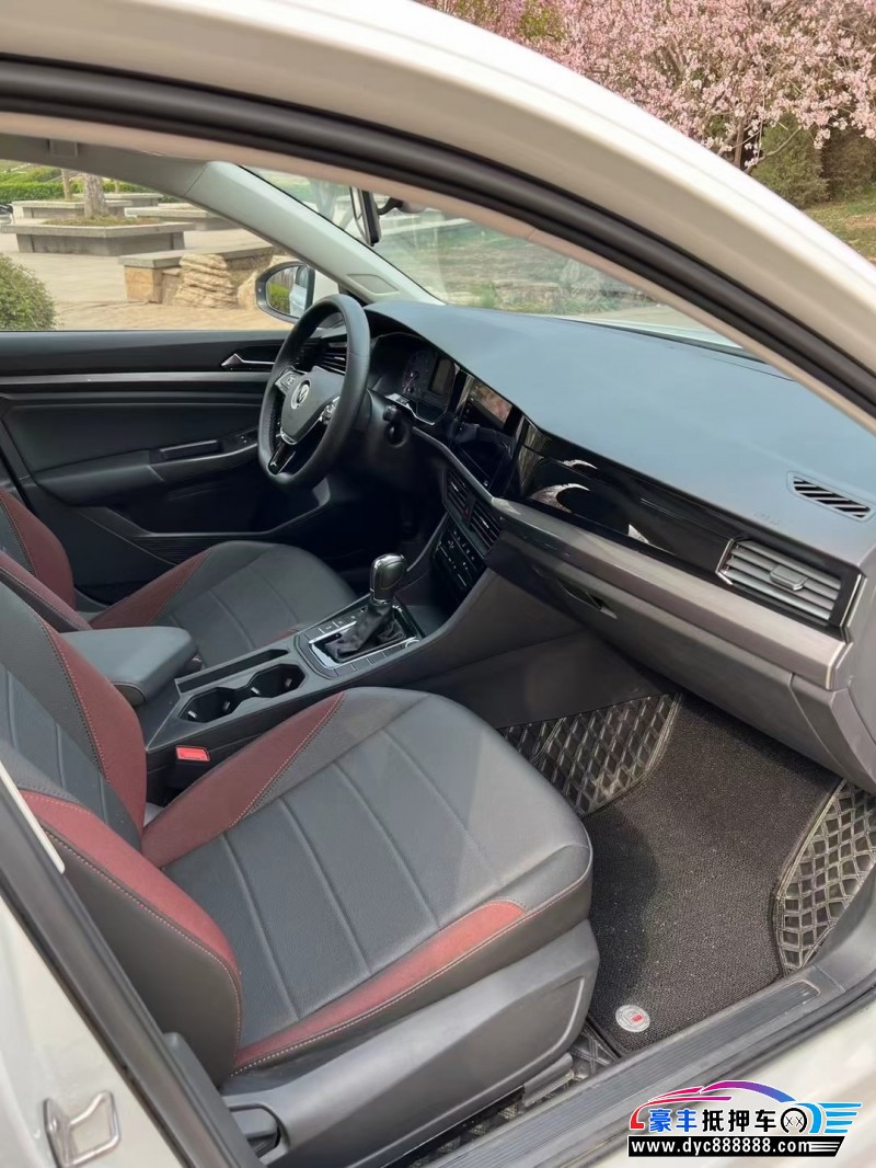 22年大众宝来轿车抵押车出售
