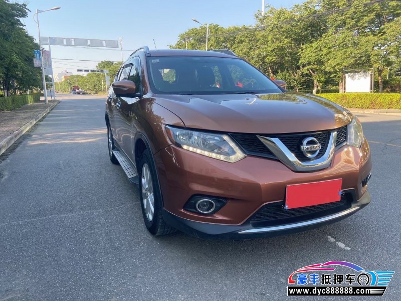 15年日产奇骏SUV抵押车出售