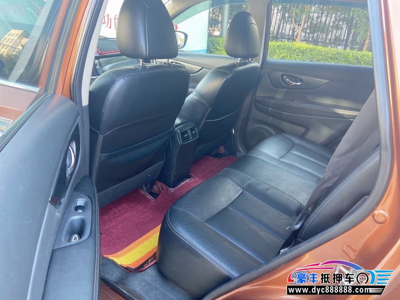 15年日产奇骏SUV抵押车出售