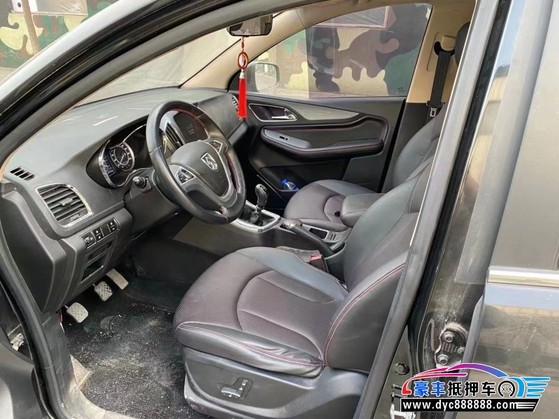 16年宝骏560SUV抵押车出售