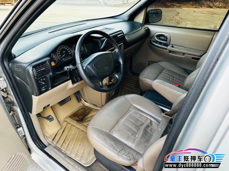 10年别克GL8MPV抵押车出售