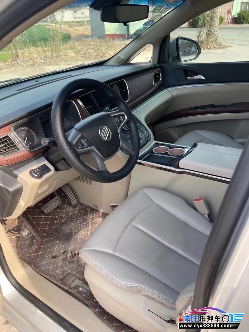 15年别克GL8MPV抵押车出售