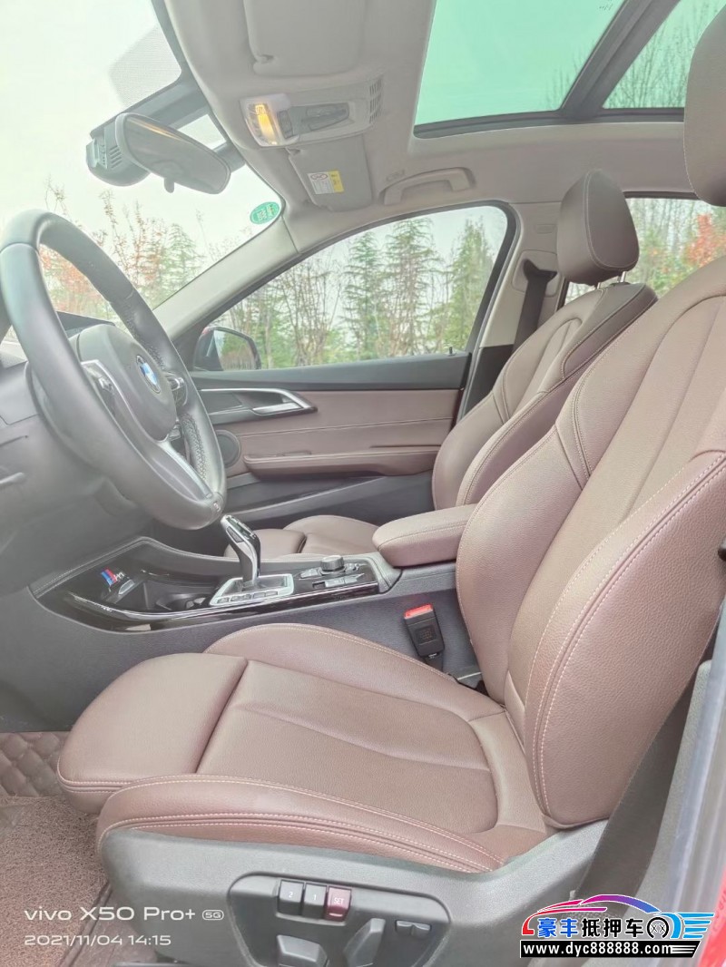 20年宝马1系轿车抵押车出售