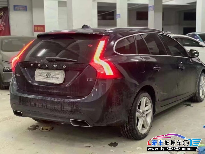 16年沃尔沃V60SUV抵押车出售