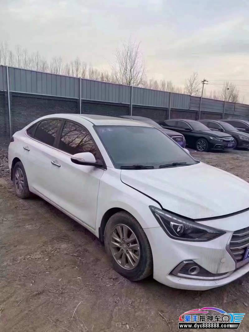 18年现代悦动轿车抵押车出售