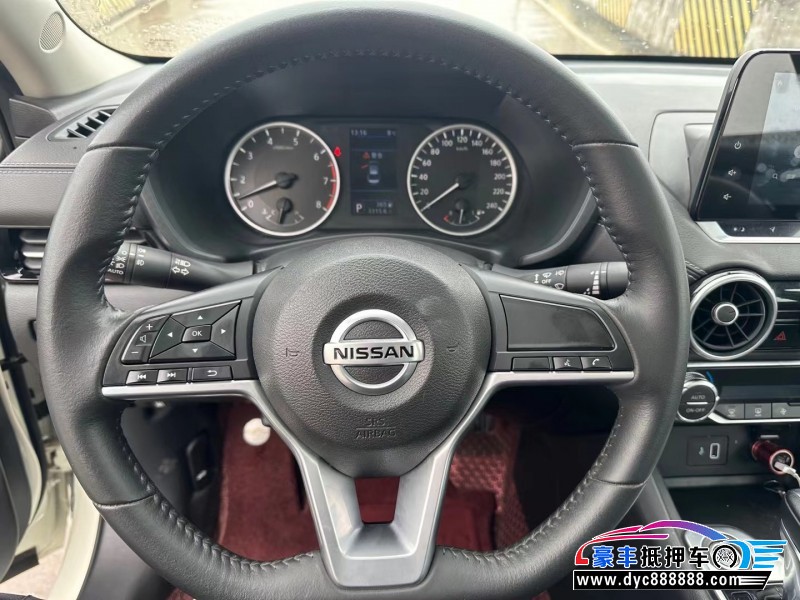 22年日产轩逸轿车抵押车出售