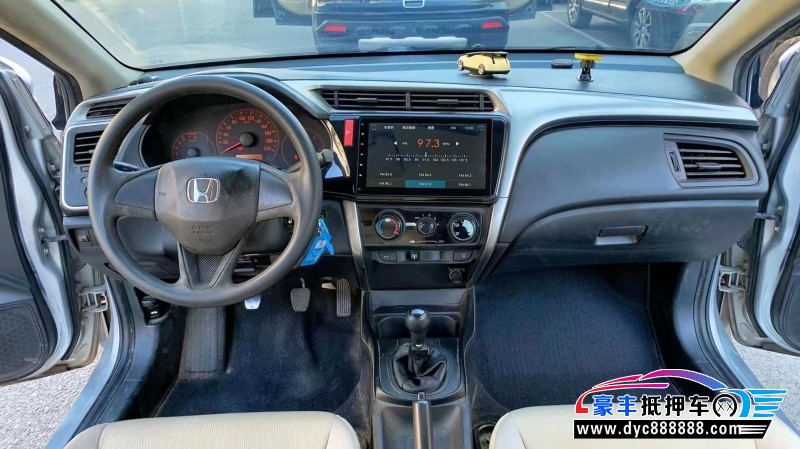 16年本田锋范轿车抵押车出售