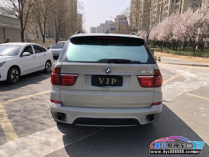 13年宝马X5轿车抵押车出售
