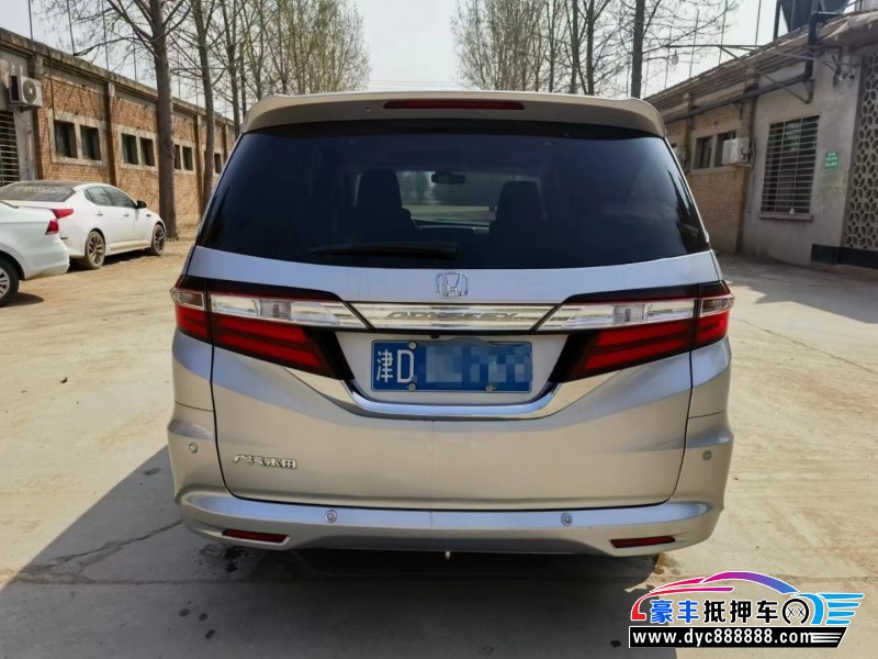 15年本田奥德赛MPV抵押车出售