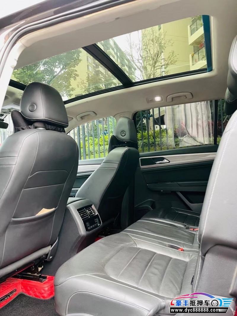 17年大众途昂轿车抵押车出售