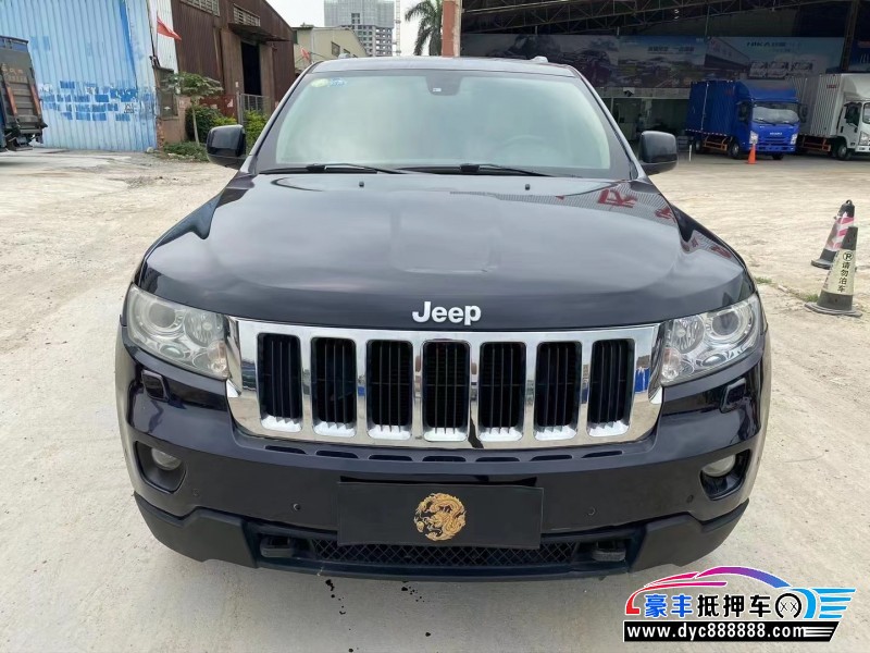 12年Jeep指南者轿车抵押车出售