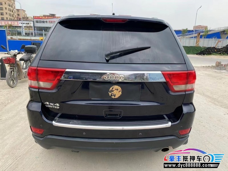 12年Jeep指南者轿车抵押车出售