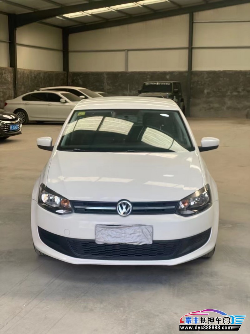 13年大众polo轿车抵押车出售