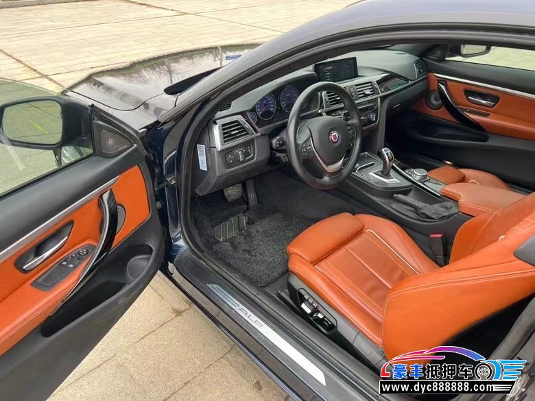 18年宝马M4轿车抵押车出售