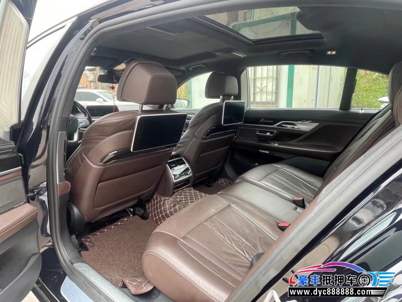 18年宝马7系轿车抵押车出售