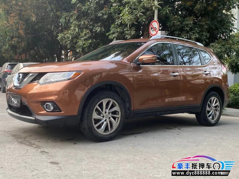 14年日产奇骏轿车抵押车出售