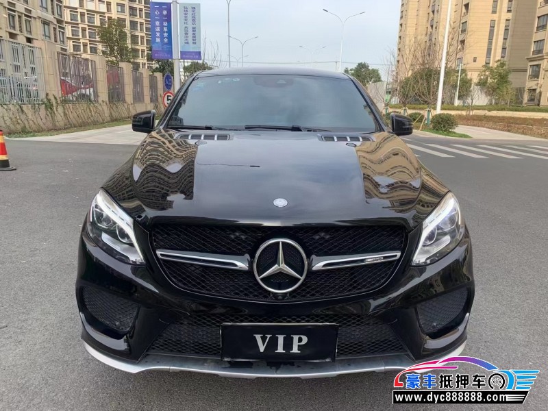 17年奔驰GLE轿车抵押车出售