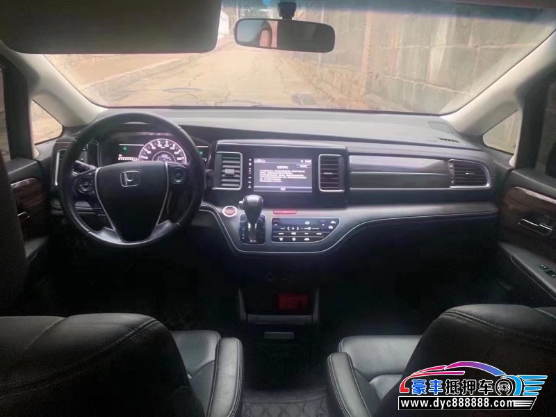 17年本田艾力绅MPV抵押车出售