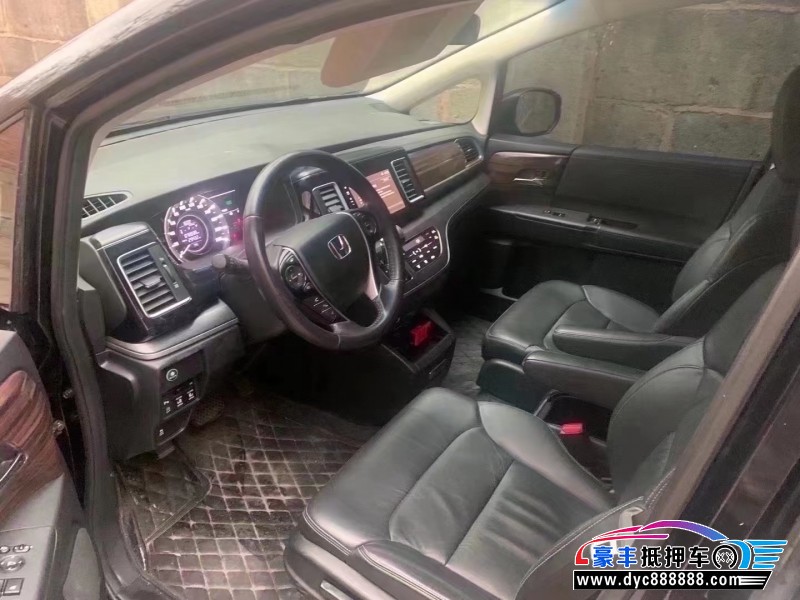 17年本田艾力绅MPV抵押车出售