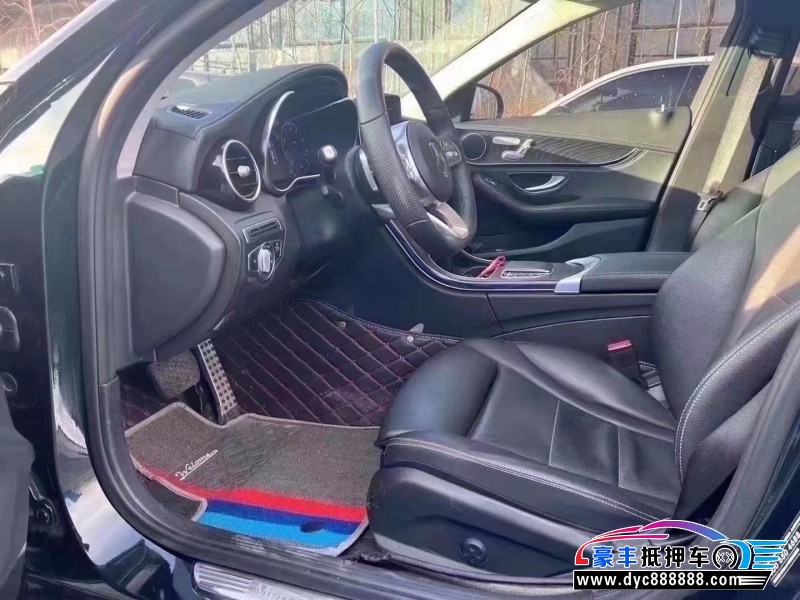 20年奔驰C轿车抵押车出售