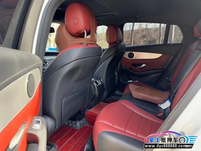 18年奔驰GLCSUV抵押车出售