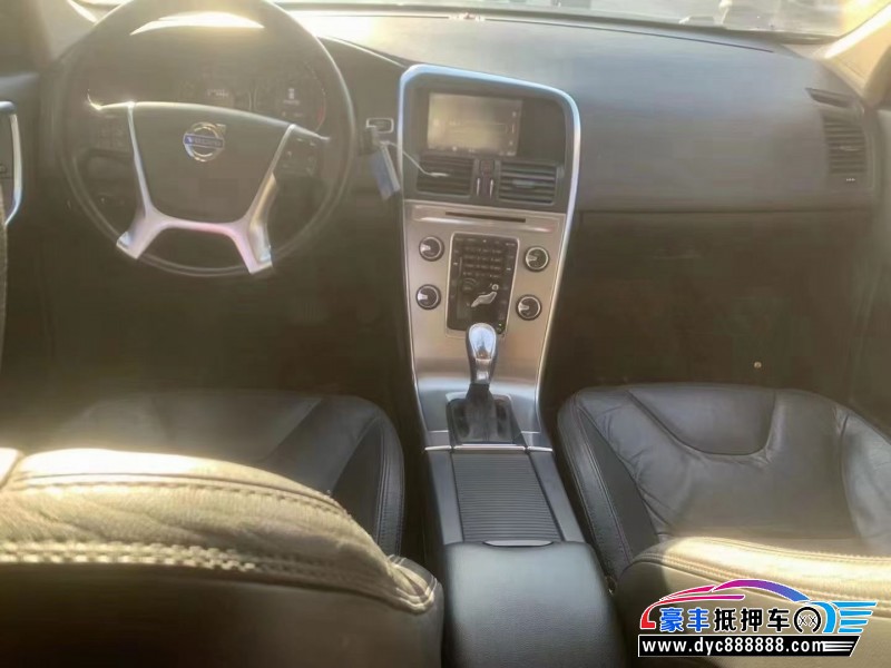 13年沃尔沃XC60SUV抵押车出售