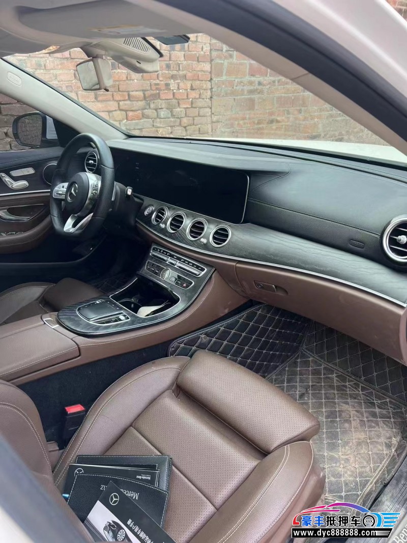 19年奔驰E轿车抵押车出售