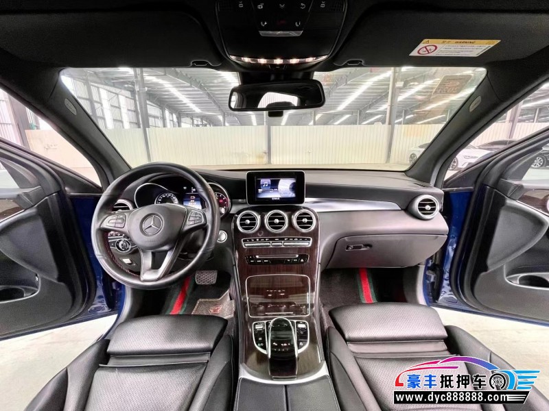 15年奔驰GLC轿车抵押车出售