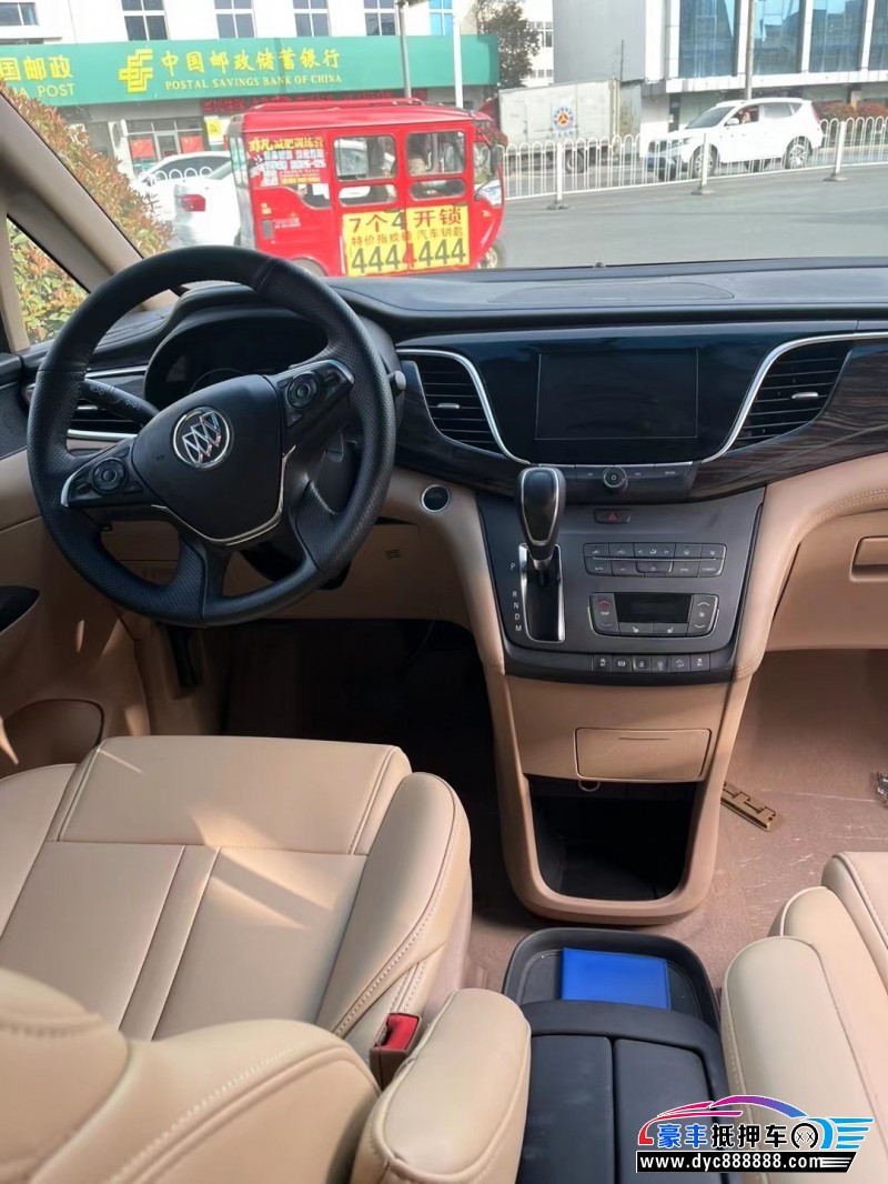 20年别克GL8SUV抵押车出售