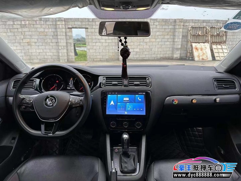 19年大众速腾轿车抵押车出售