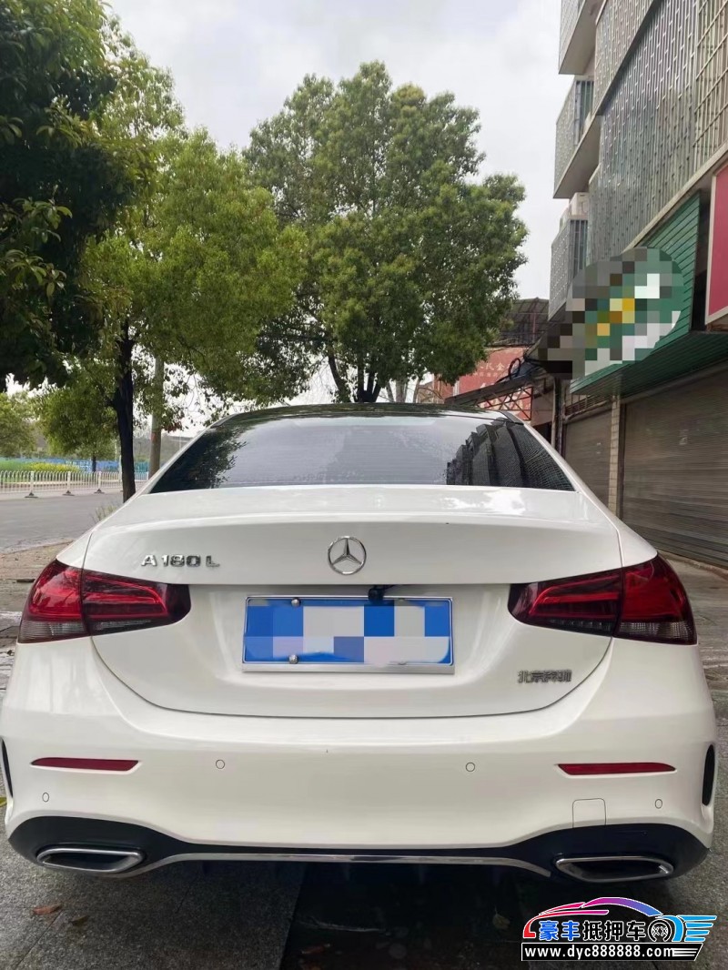 20年奔驰A轿车抵押车出售