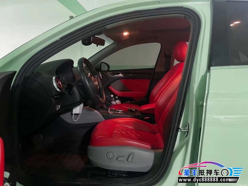 19年奥迪A3轿车抵押车出售