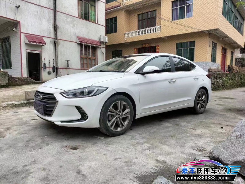 17年现代领动轿车抵押车出售