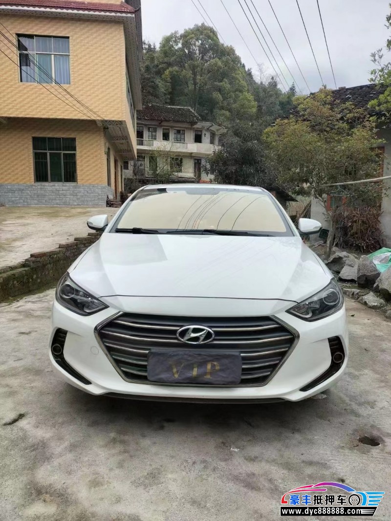 17年现代领动轿车抵押车出售