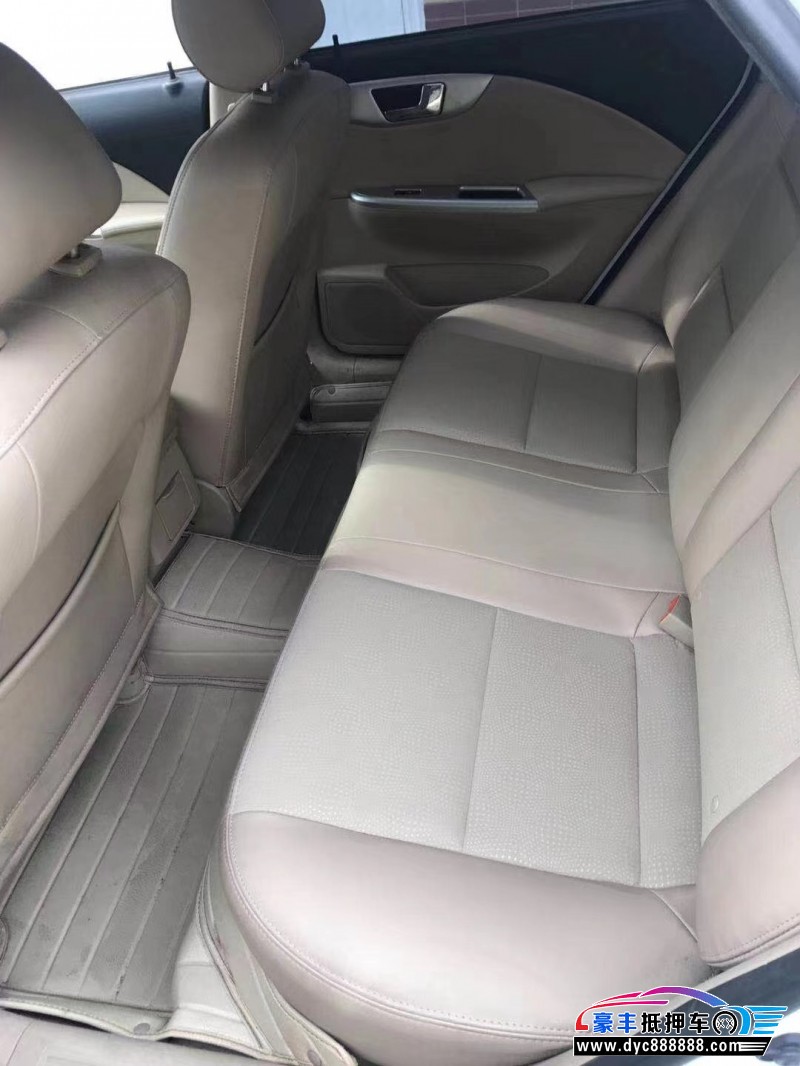 14年别克凯越轿车抵押车出售