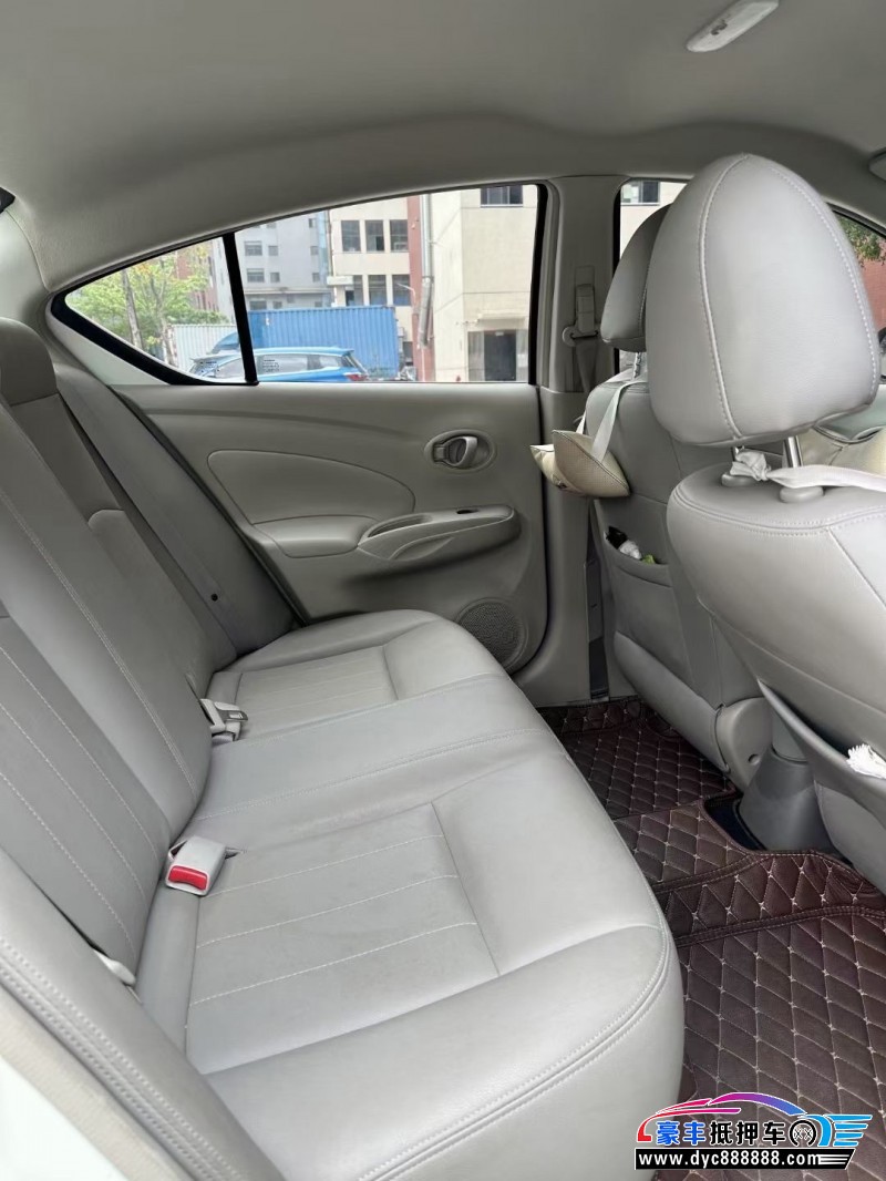 17年日产阳光轿车抵押车出售