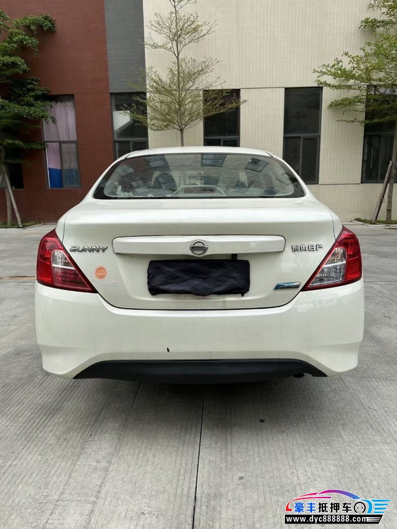 17年日产阳光轿车抵押车出售