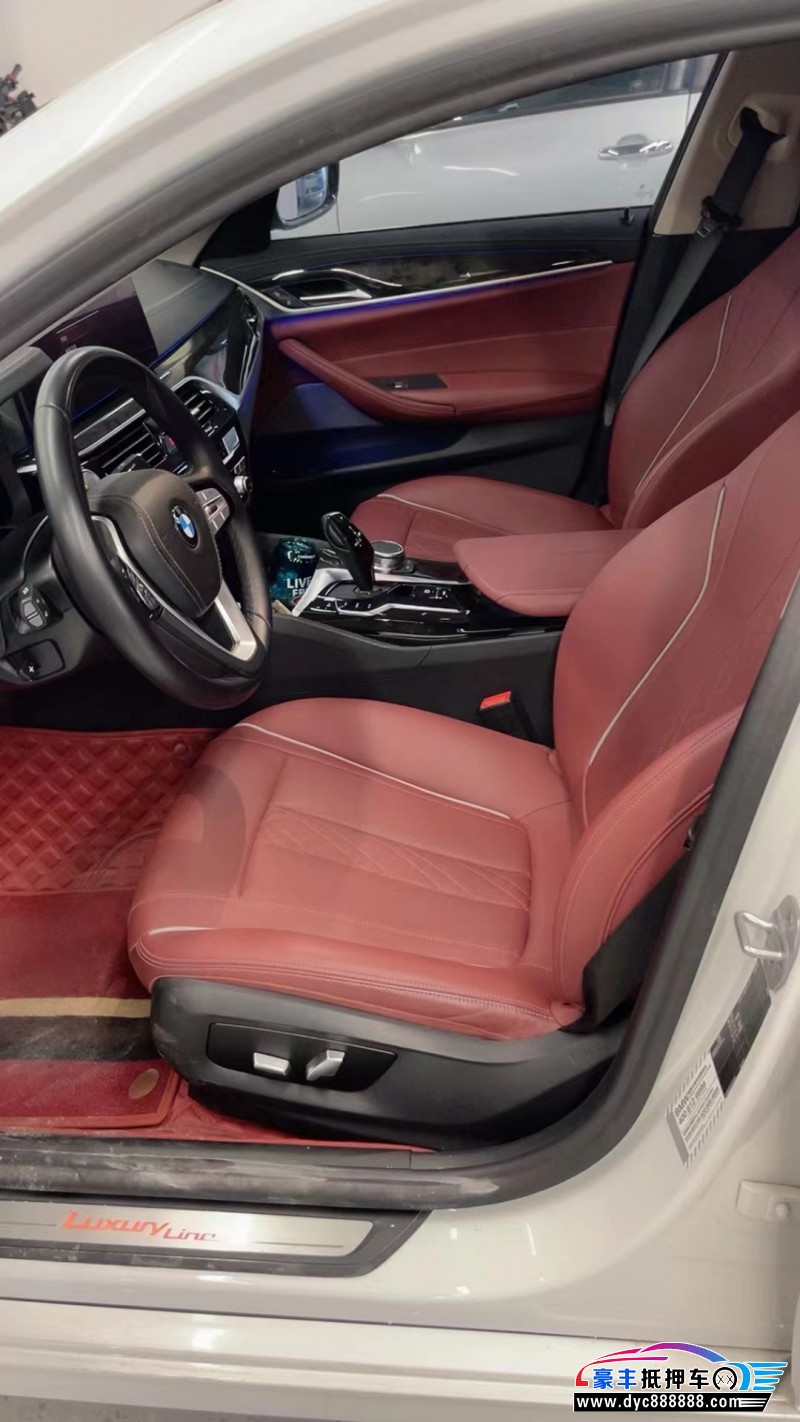 21年宝马5系轿车抵押车出售