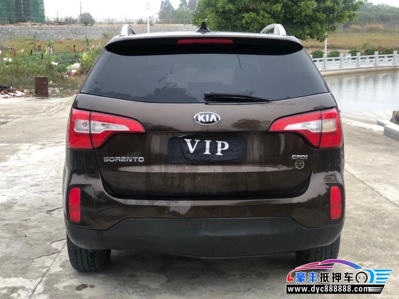 14年起亚索兰托轿车抵押车出售