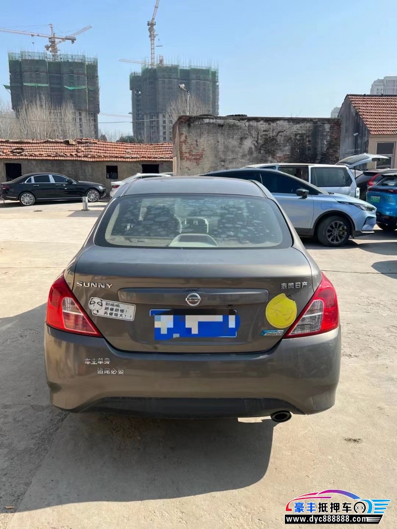 18年日产阳光轿车抵押车出售