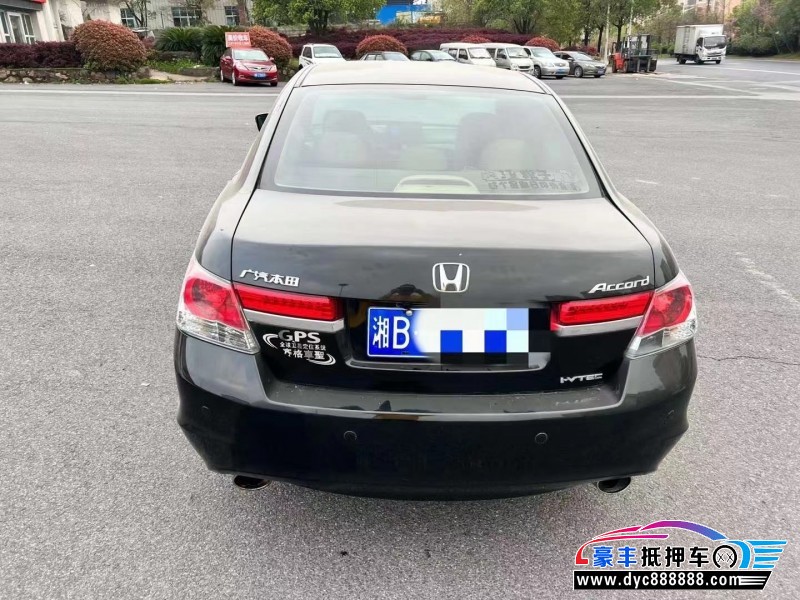 12年本田雅阁轿车抵押车出售