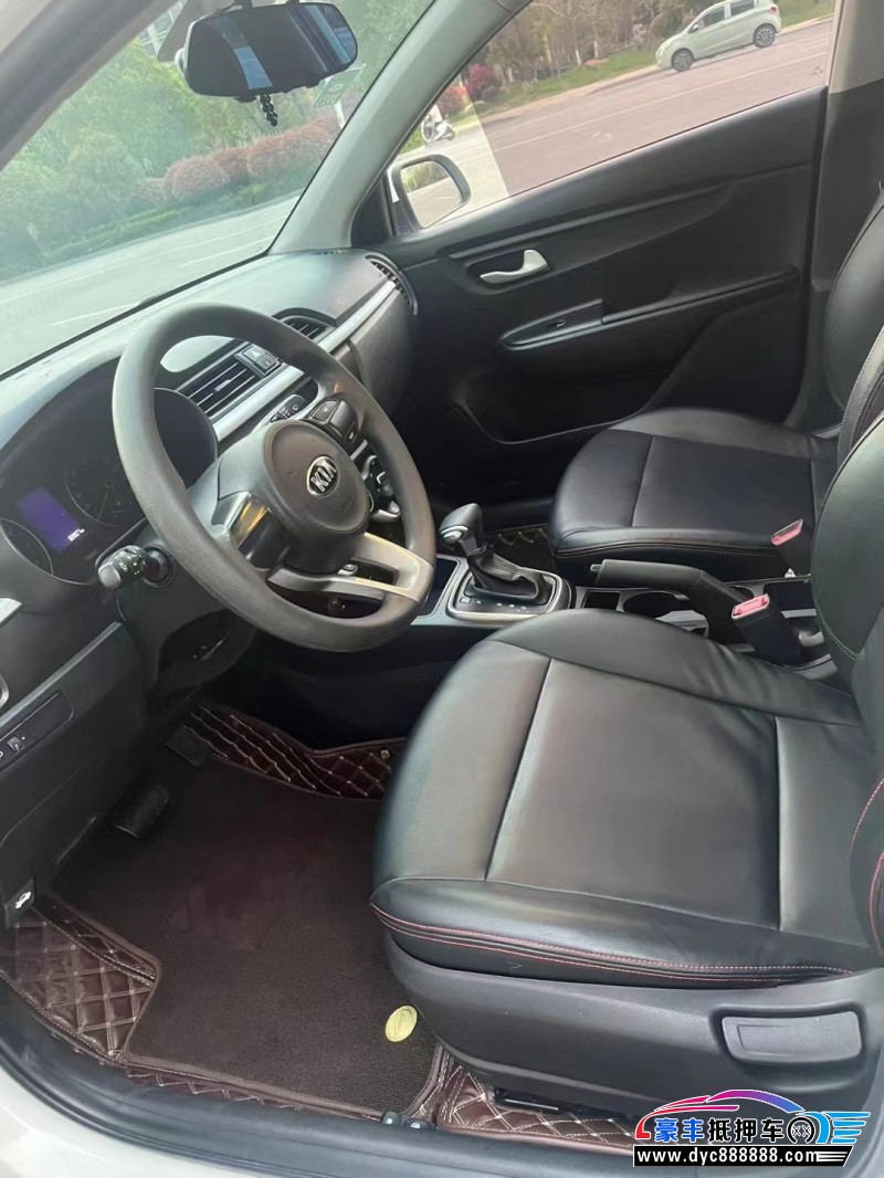 17年起亚K2轿车抵押车出售